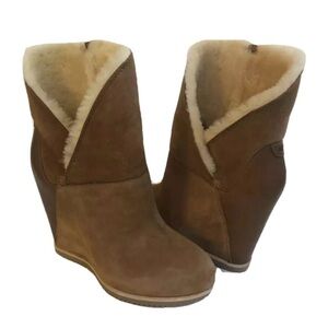 UGG Classic Mondri Cuff wedge boots in chestnut suede and leather